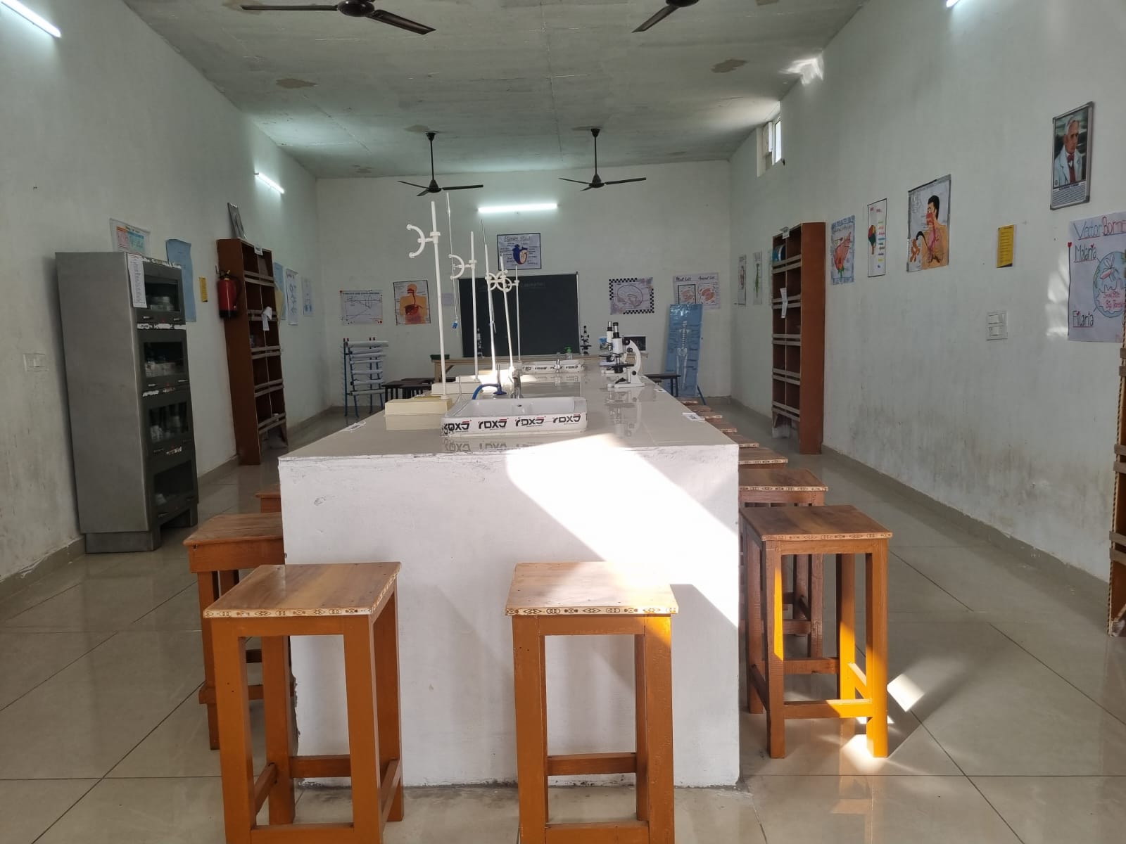 newdelhipublicschool75.com